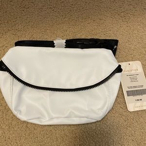 Fabletics The Minimalist Fanny